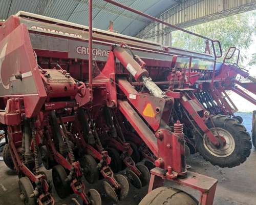 Sembradora Crucianelli Pionera de 31 a 20 cm