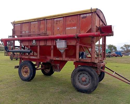 Tolva de Semilla y Fertilizante 14ton