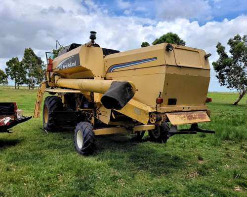 Cosechadora New Holland TC 57