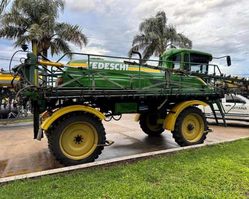 Pulverizadora Tedeschi MT 3000 año 2011 - 8800hs