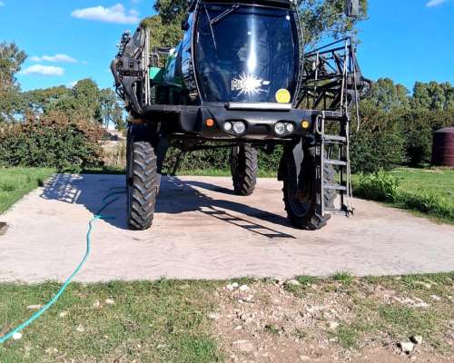 Pulverizador Metalfor de 3200 Lts