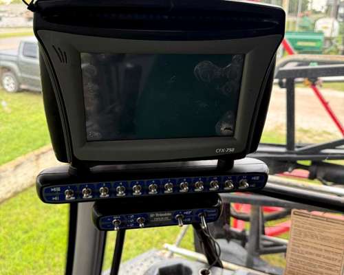 Metalfor 3200 año 2010. Motor Deutz 6 Turbo. 140hp