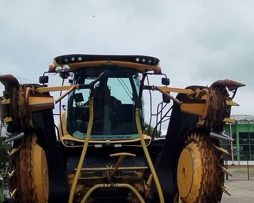 Picadora New Holland FR600