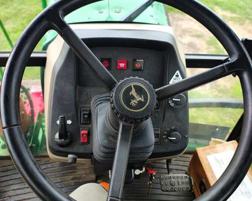 Vendo o Permuto Pulverizadora John Deere 4630