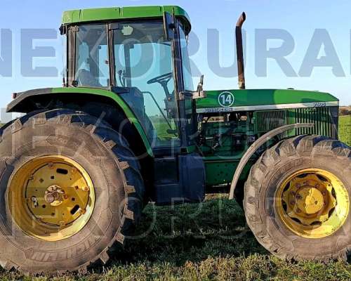 Jd 7505, año 2004. 5.376 HS. 145 HP. Rodado Paton.