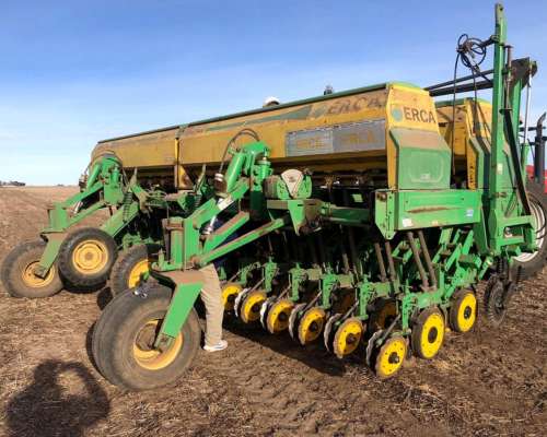 Sembradora Erca Serie VF 33 Lineas a 21 CM. con Monitor