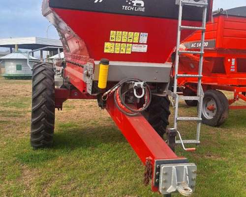 Fertilizadora Fertec F5000 S6 Tech Line 5.000 L