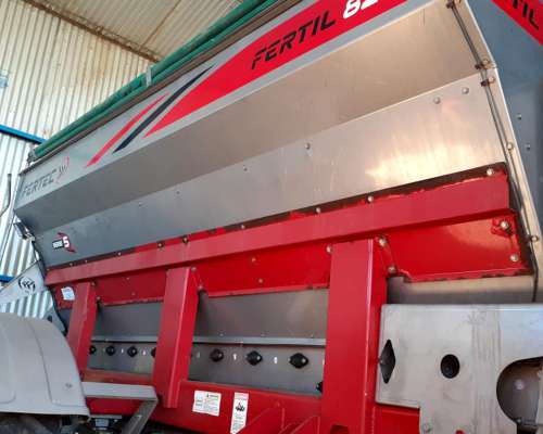 Fertilizadora Autopropulsada Fertec 824 Usada