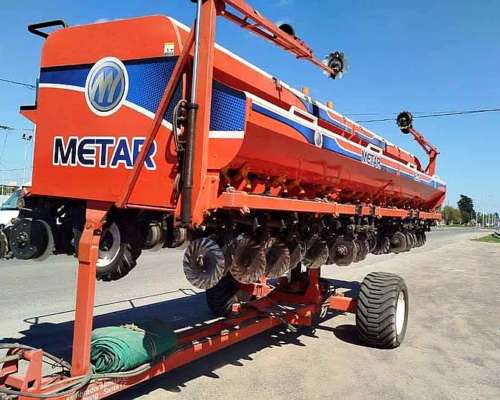 Sembradora Metar Elite Auto Tráiler 16 Líneas a 52 cm