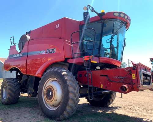 Case 8120, 40 Pies Draper Maizco