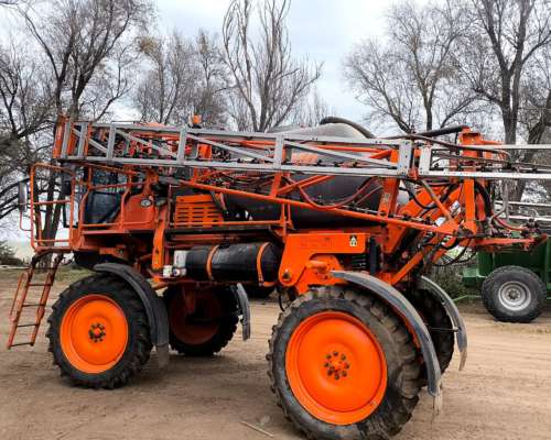 Jacto 2500 Plus, año 2017, 6300 HS, Excelente