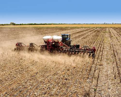 Sembradora Crucianelli Plantor 2452