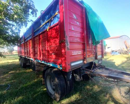 Acoplado Ombú 3 Ejes Baranda Volcable 9,30 Mts, Modelo 2012