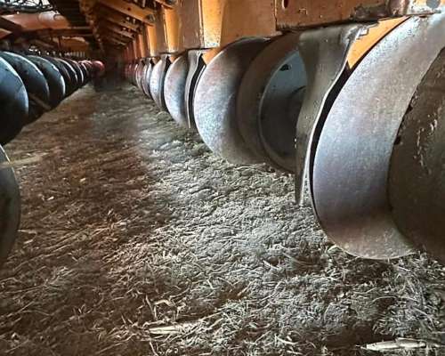 Sembradora Agrometal TX Mega 16/52 Neumatica Clic, Fertiliz.