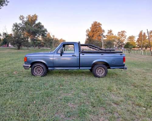 Ford F100 muy Linda con Motor MWM