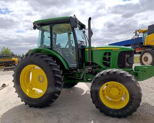 Tractor John Deere 6110 D - 2016