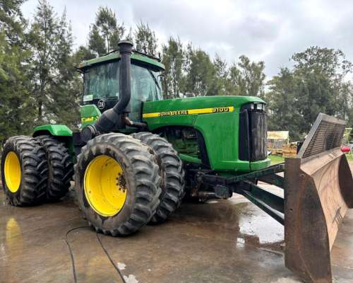 John Deere 9100 con Pala