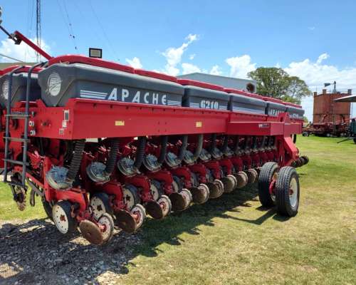 Apache 6210 con Doble Fertilizacion. Monitor Impecable 18/52