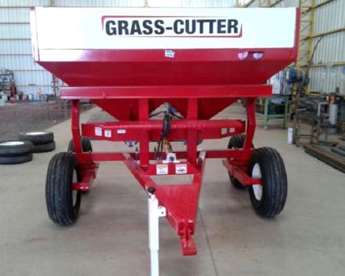 Fertilizadora Grass Cutter 3000 Litros