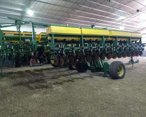 Sembradora Tedeschi 14 a 52 a Placa