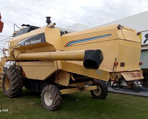 Cosechadora New Holland TC 57