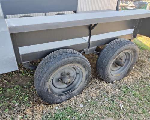 Vendo Trailer 5000 Kg