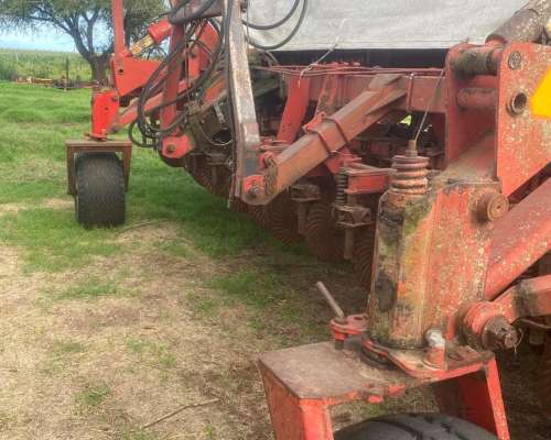 Cruccianelli Pionera IV de 30 a 23 con Alfalfero