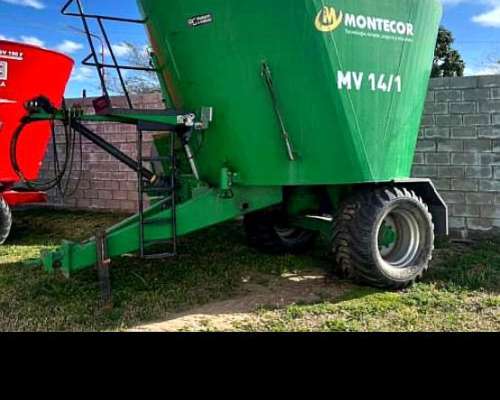 Vendo Mixer Montecor Vertical. Permuto por Hacienda