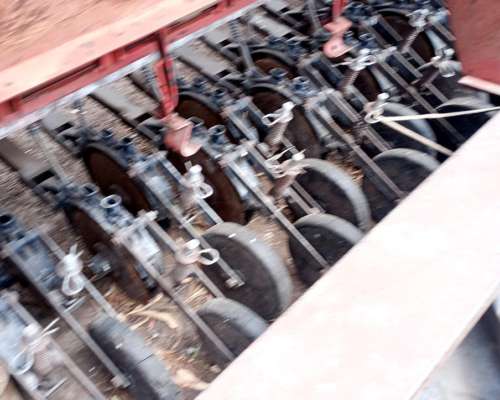 Schiarre KW 900 25 Surcos.