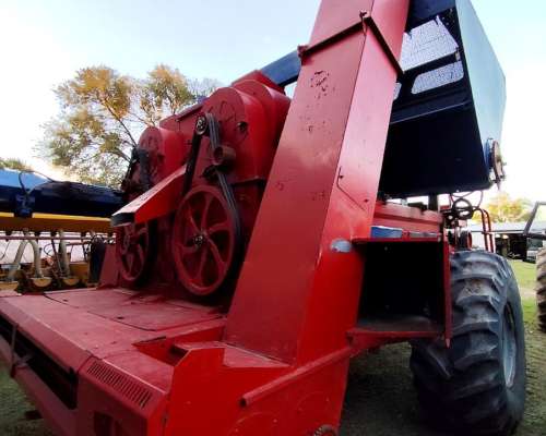 Cosechadora Colombo - 2 Hileras - Cinta de Descarga