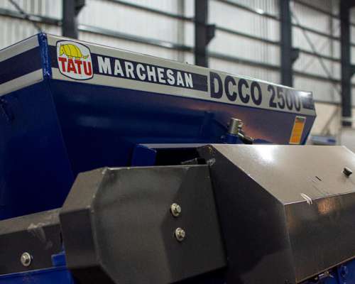 Fertilizadora de Arrastre Dcco 2500 Tatu Marchesan
