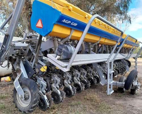 Sembradora Pla Autotrailer 18 52.5 con Matermacc