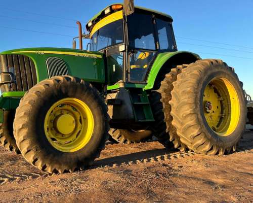 John Dere 7515 año 2006