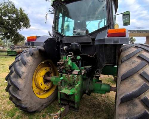 Tractor John Deere 6605