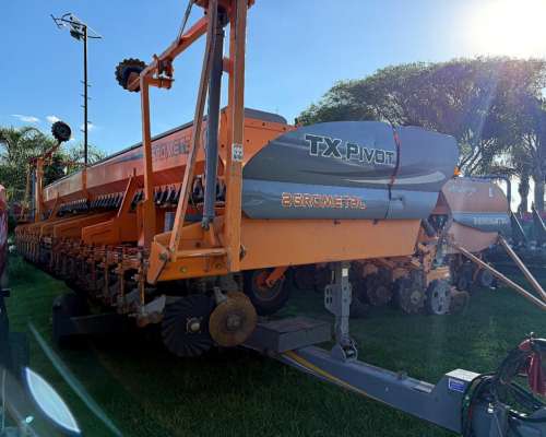 Sembradora Agrometal Pivot de 20 a 42 Neumática Autotrailer