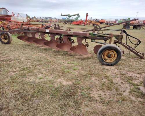 Arado Super Walter de 6 Rejas del 14