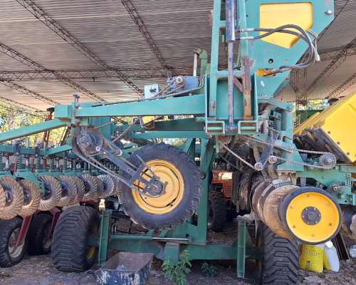 Sembradora Tedeschi Autotrailer M99 1640 con Monitor