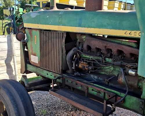 Tractor Jhon Deere 4420
