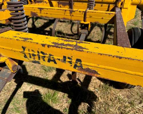 Cultivador de Campo Usado