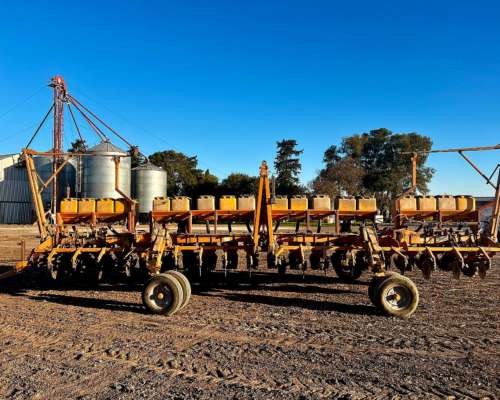 Sembradora Agrometal TX2 18 a 52