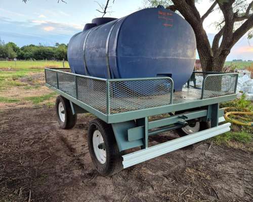 Tanque de Apoyo de 3500 Litros . año 2024.