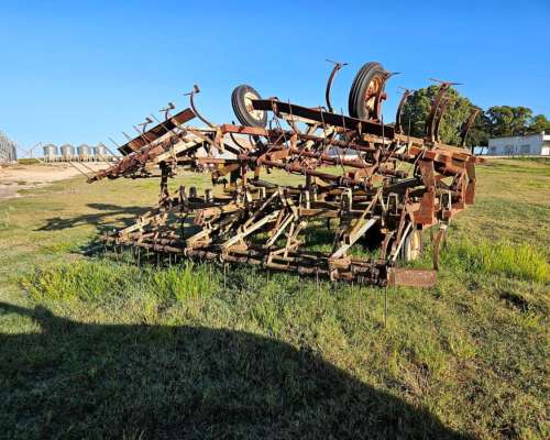 Cultivador de Campo Giorgi 7 Mts C/ Rabasto y Peine sin Rolo