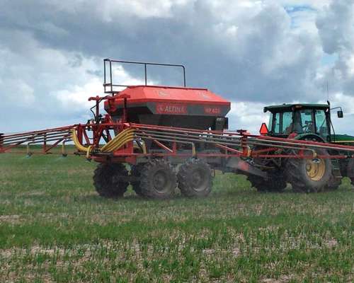 Fertilizadora / Sembradora Neumática Altina HP 620