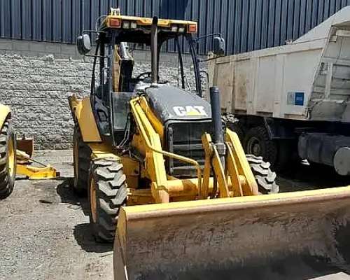 Retroexcavadora Caterpillar 416 Mod. 2005