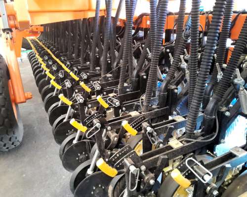 Dumaire 710 Serie 2 de 37 a 19 con Siembra Variable Completa