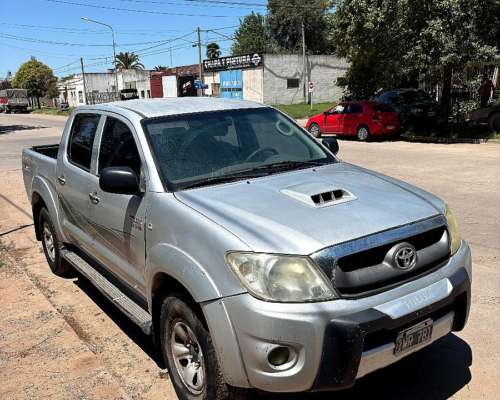 Toyota Hilux 3.0 4X4 SR