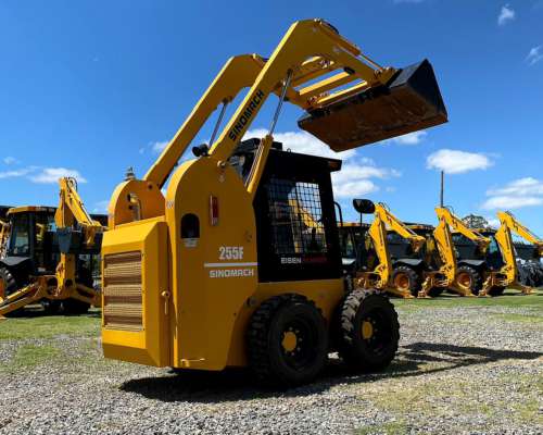 Minicargadora 50hp Sinomach 255f Cerrada A/A