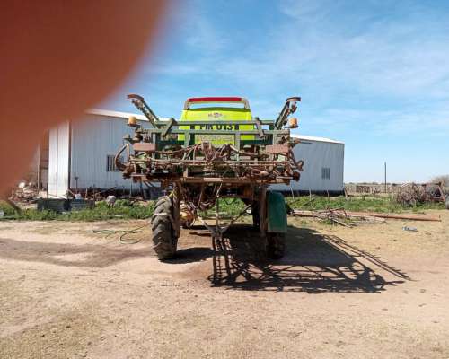 Pulverizadora Metalfor 2500 Futura