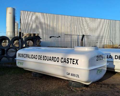 Tanque Rectangular 8000 Lts. P.r.f.v. Plasticos Laspiur SRL