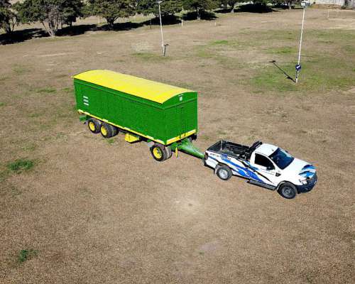 Tolva Semilleras y Fertilizante 30 TN Ayrton Trailers